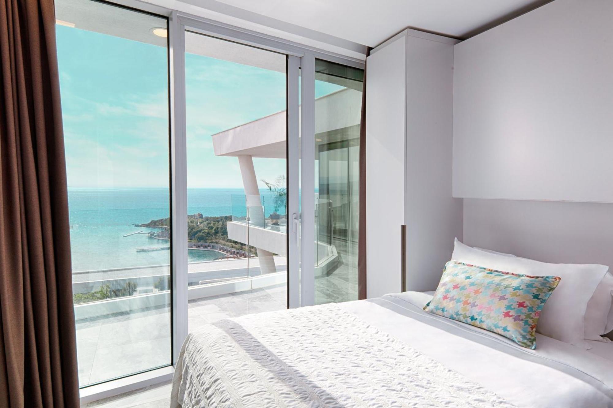 Le Meridien Bodrum Beach Resort Bogazici Bagian luar foto