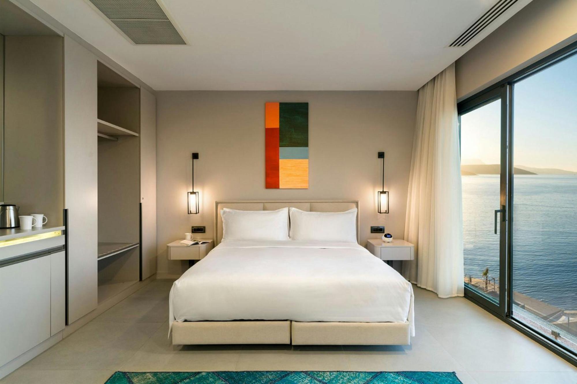 Le Meridien Bodrum Beach Resort Bogazici Bagian luar foto